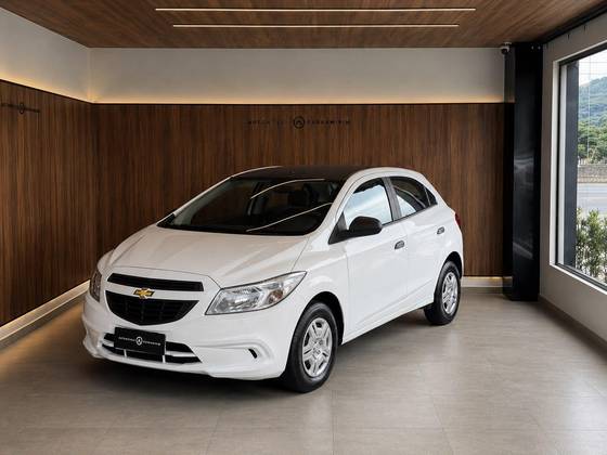 CHEVROLET ONIX 1.0 MPFI LS 8V FLEX 4P MANUAL CHEVROLET ONIX 1.0 MPFI LS 8V FLEX 4P MANUAL